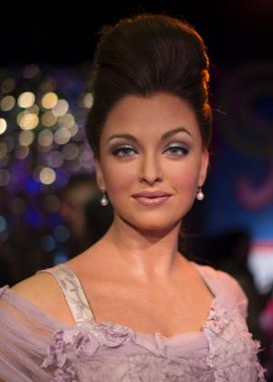 A wax statue of Aishwarya Rai Bachchan is seen at Madame Tussauds wax museum in San Francisco, California on October 6. The museum revealed a Bollywood wax figure set which includes statues of Shah Rukh Khan, Aishwarya Rai Bachchan, Hrithik Roshan, Kareena Kapoor and Amitabh Bachchan to correspond with Diwali, one of India\'s biggest national holidays.  AFP Photo