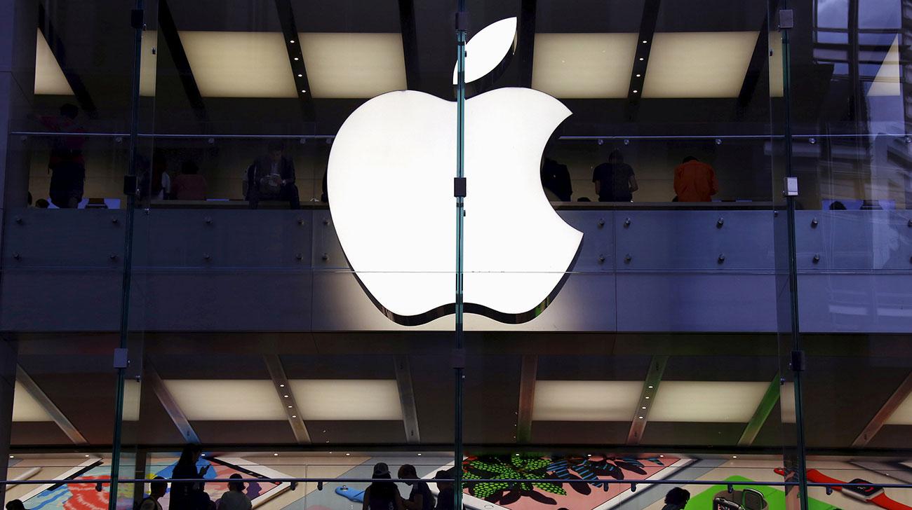 Apple cuts sales forecast as China sales weaken; iPhone pricing in focus